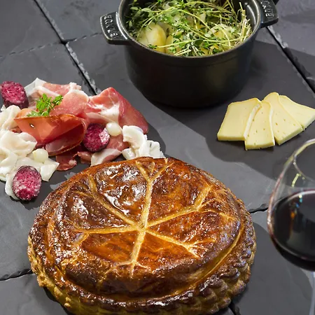 Отель Heliopic &