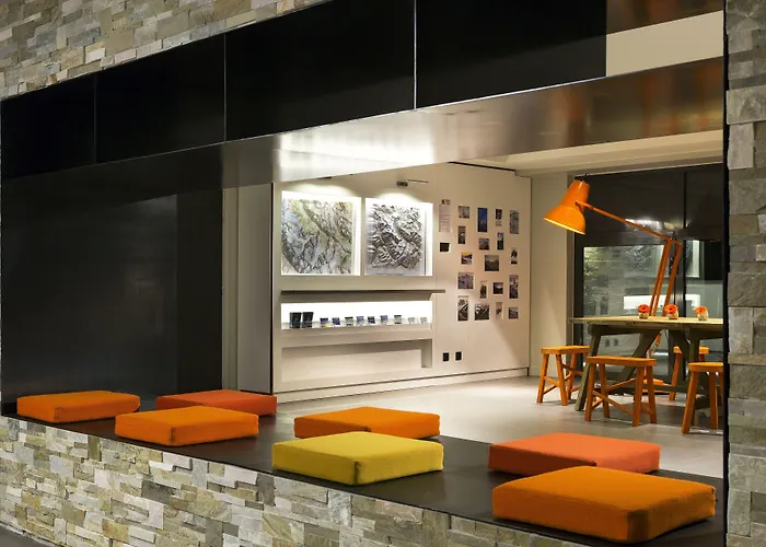 Hotell Heliopic & 4*